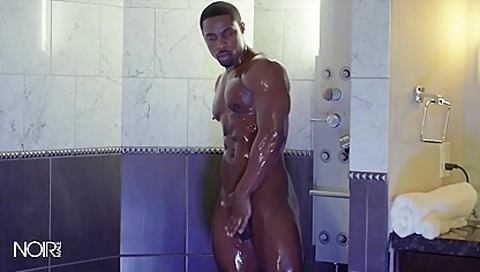 Takes Care Of His Mans Needs Delivers The Ultimate Fuck - Deangelo Jackson And Skyy Knox